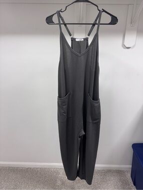 Women's Gray Sleeveless Pocket Jumpsuit